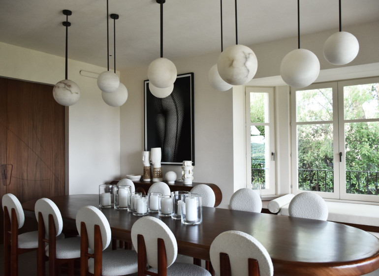 salle a manger pour dix personnes dans villa saint-tropez